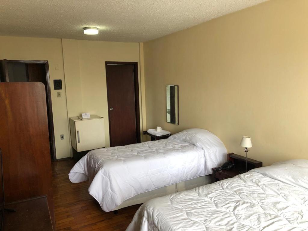 Hotel Estoril Пелотас Екстериор снимка
