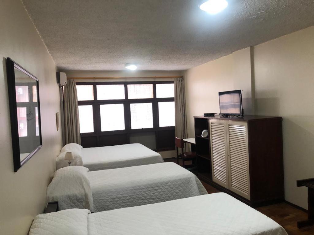 Hotel Estoril Пелотас Екстериор снимка
