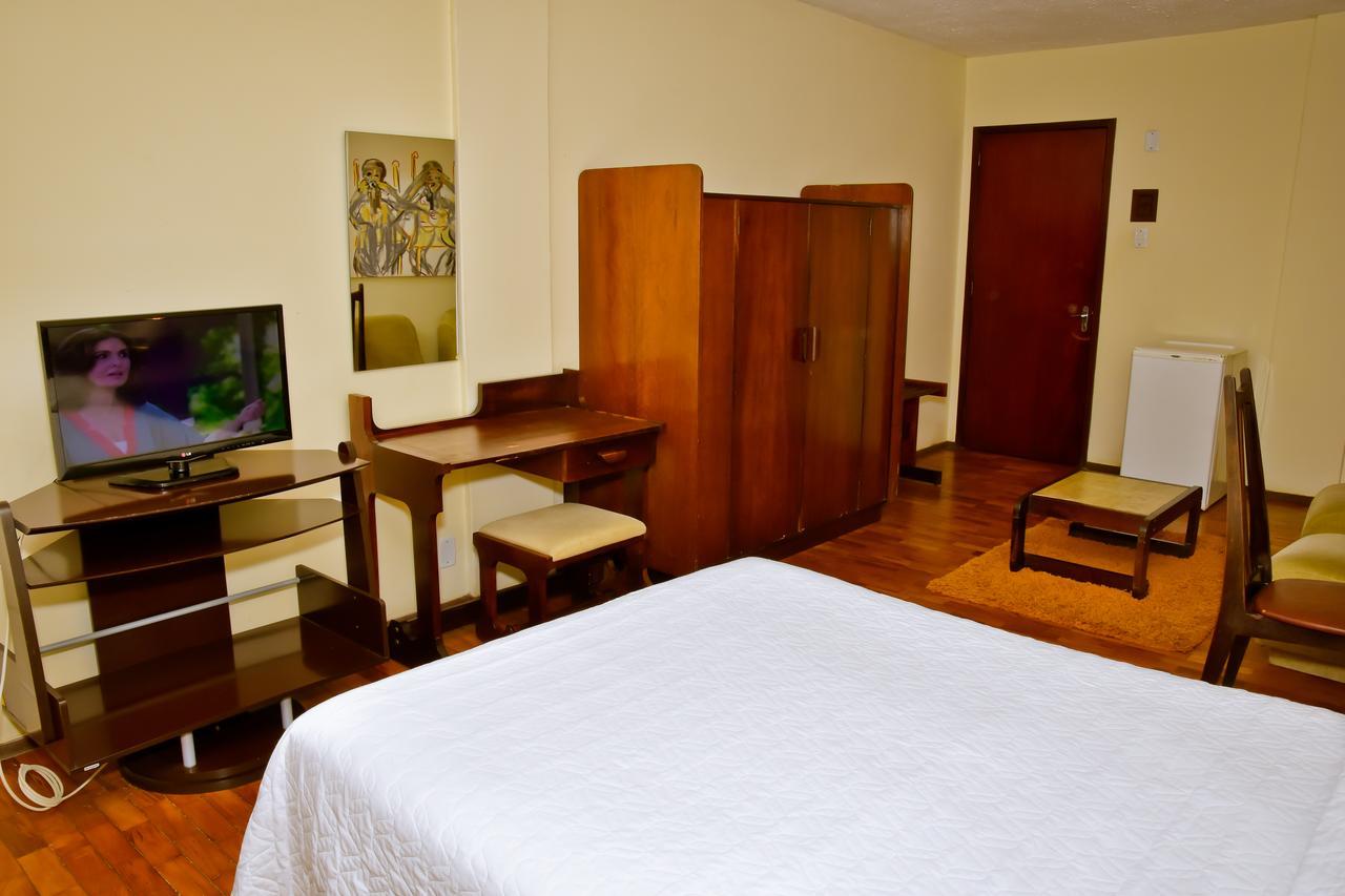 Hotel Estoril Пелотас Екстериор снимка