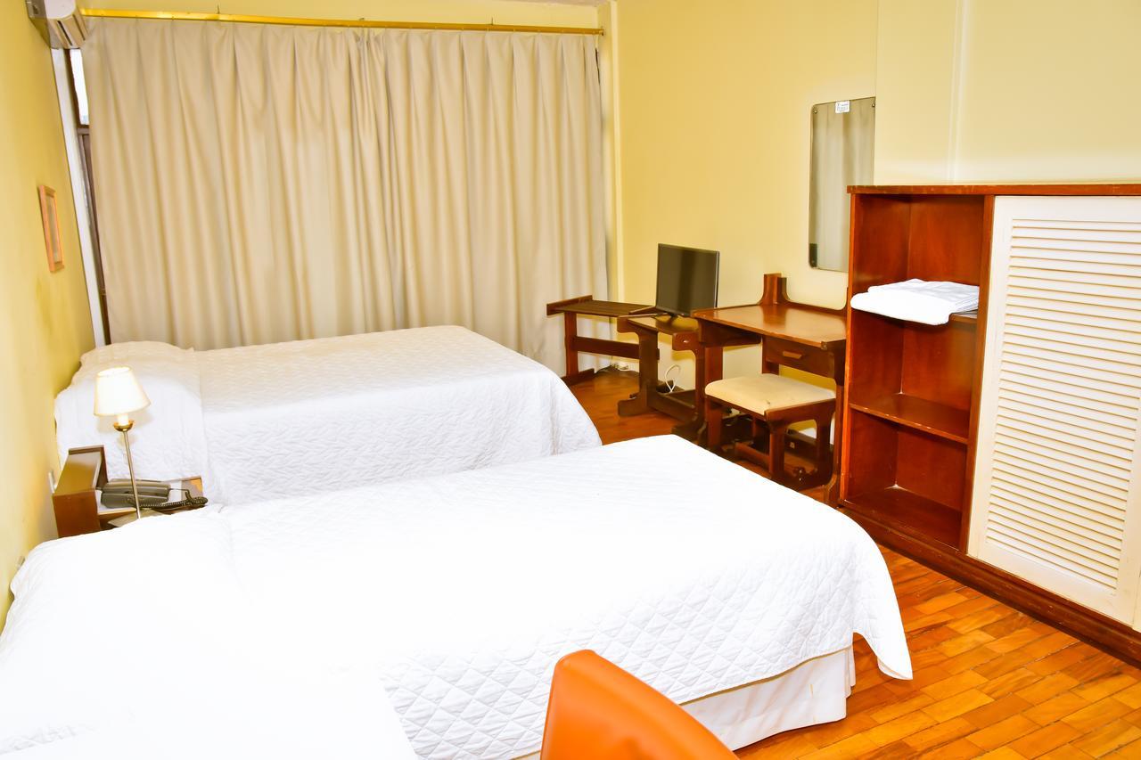 Hotel Estoril Пелотас Екстериор снимка