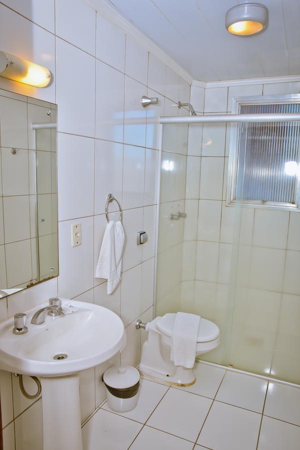Hotel Estoril Пелотас Екстериор снимка