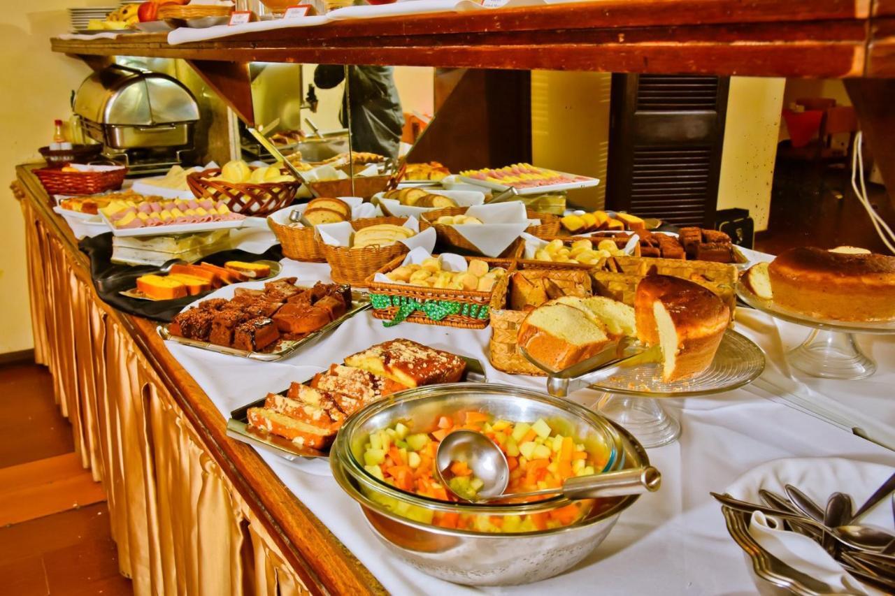 Hotel Estoril Пелотас Екстериор снимка